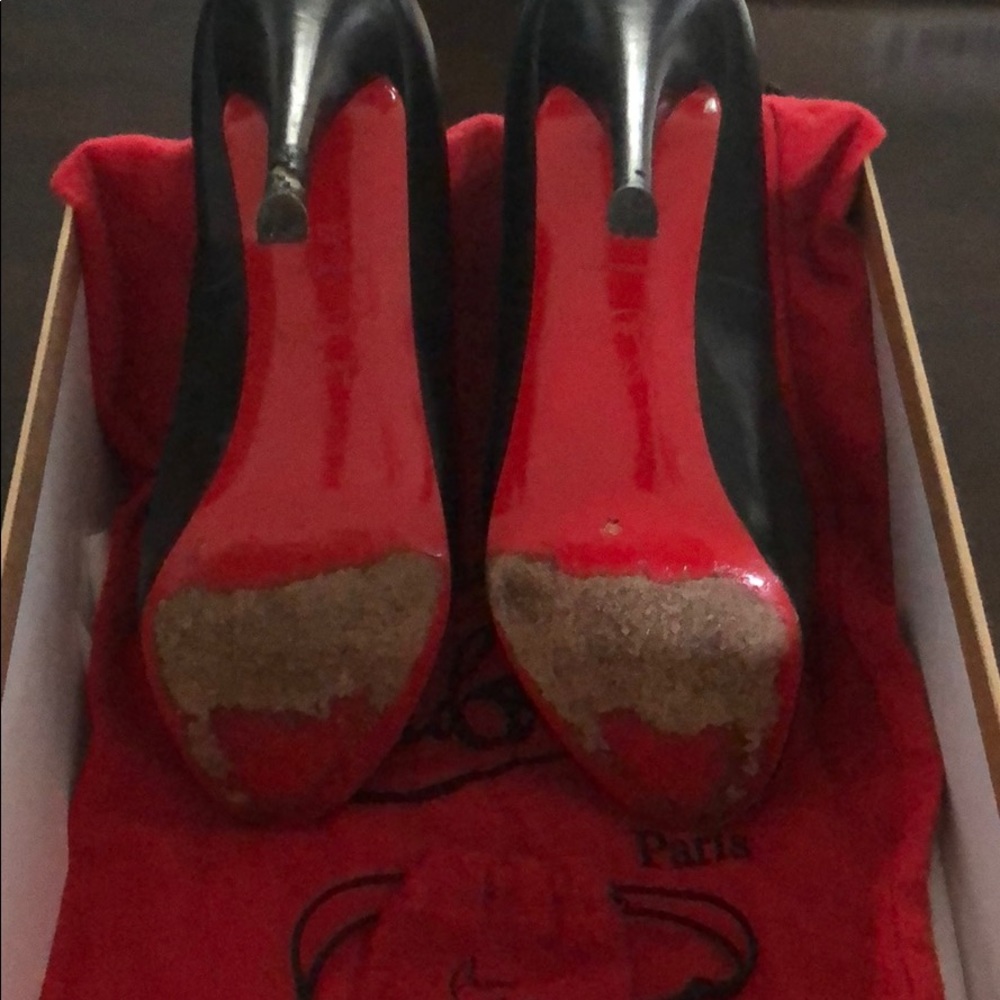 Christian Louboutin peep toe classic - Picture 2 of 3